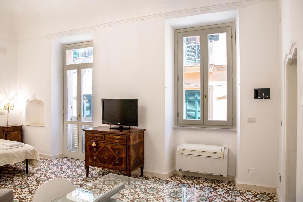Honore De Balzac Alghero Bagian luar foto
