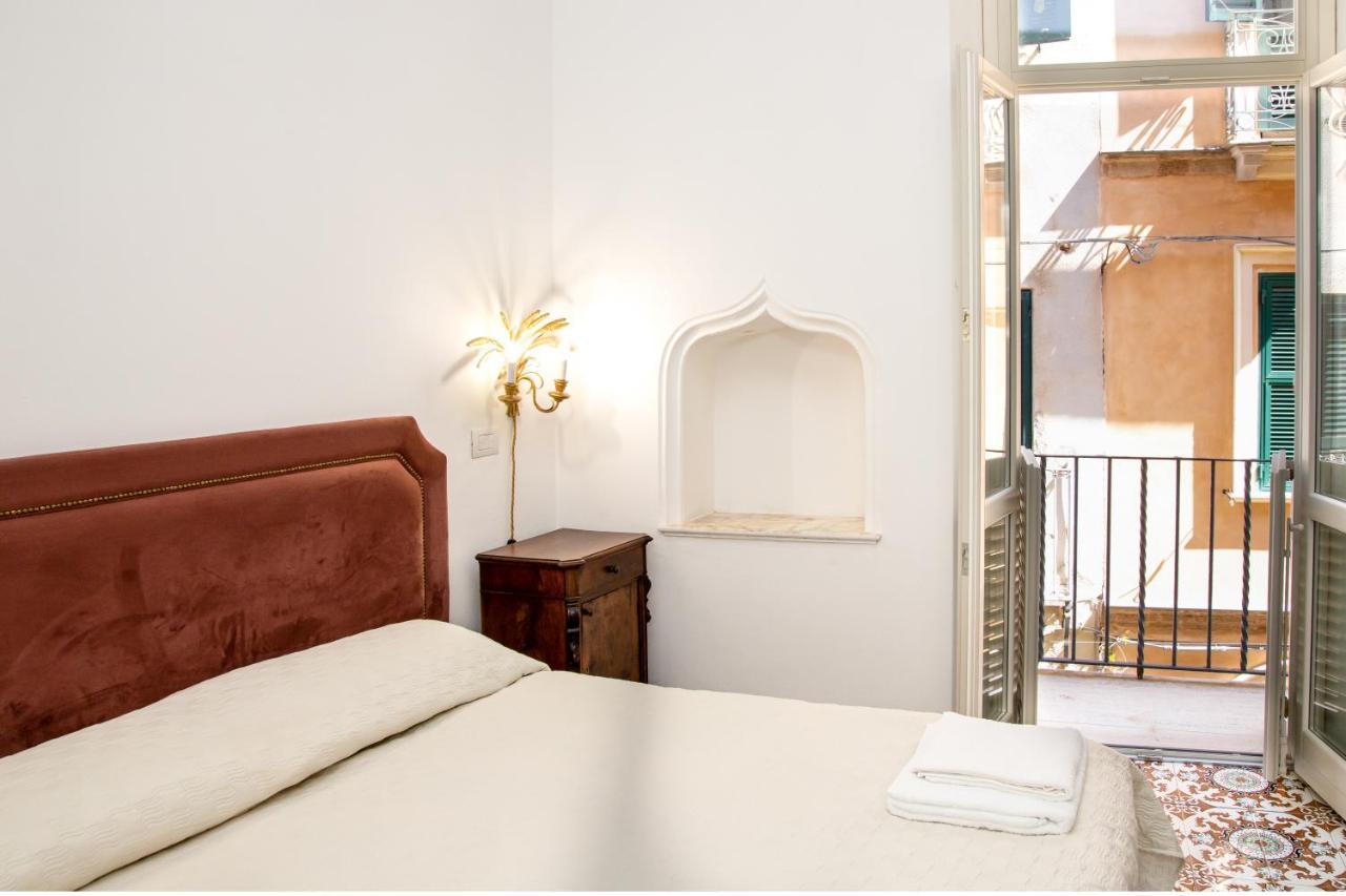 Honore De Balzac Alghero Bagian luar foto