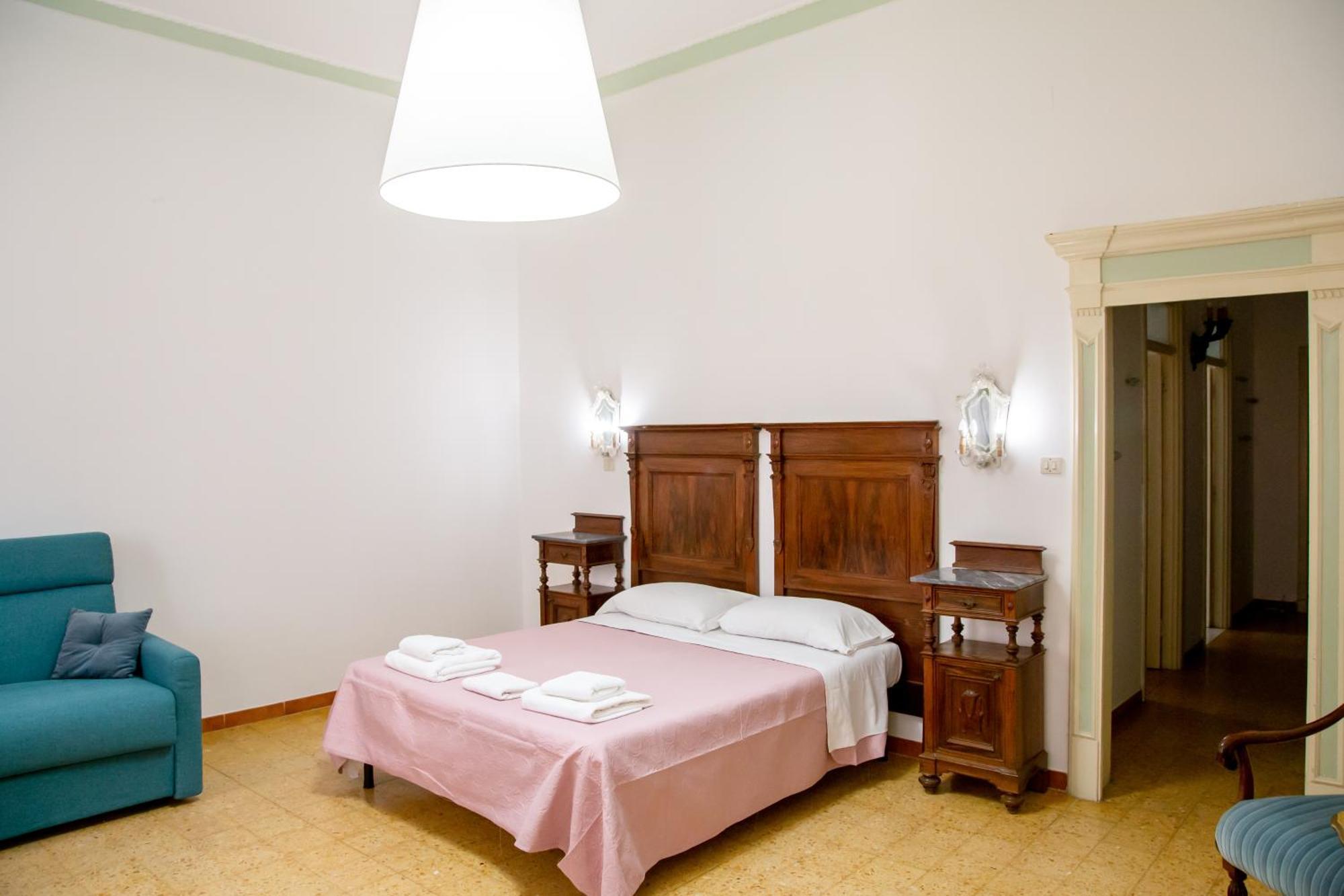 Honore De Balzac Alghero Bagian luar foto