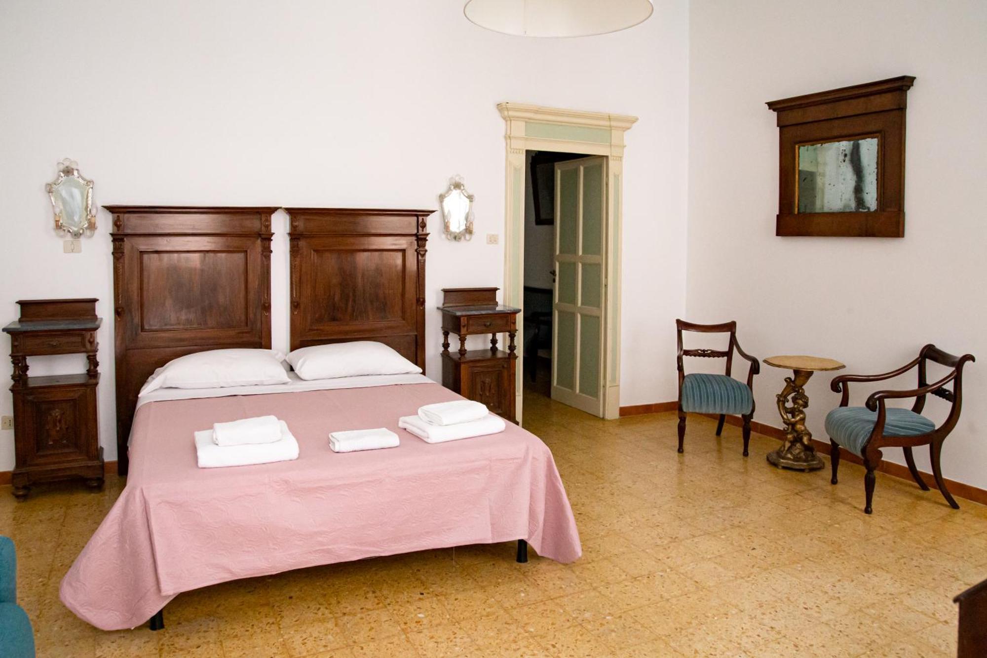Honore De Balzac Alghero Bagian luar foto
