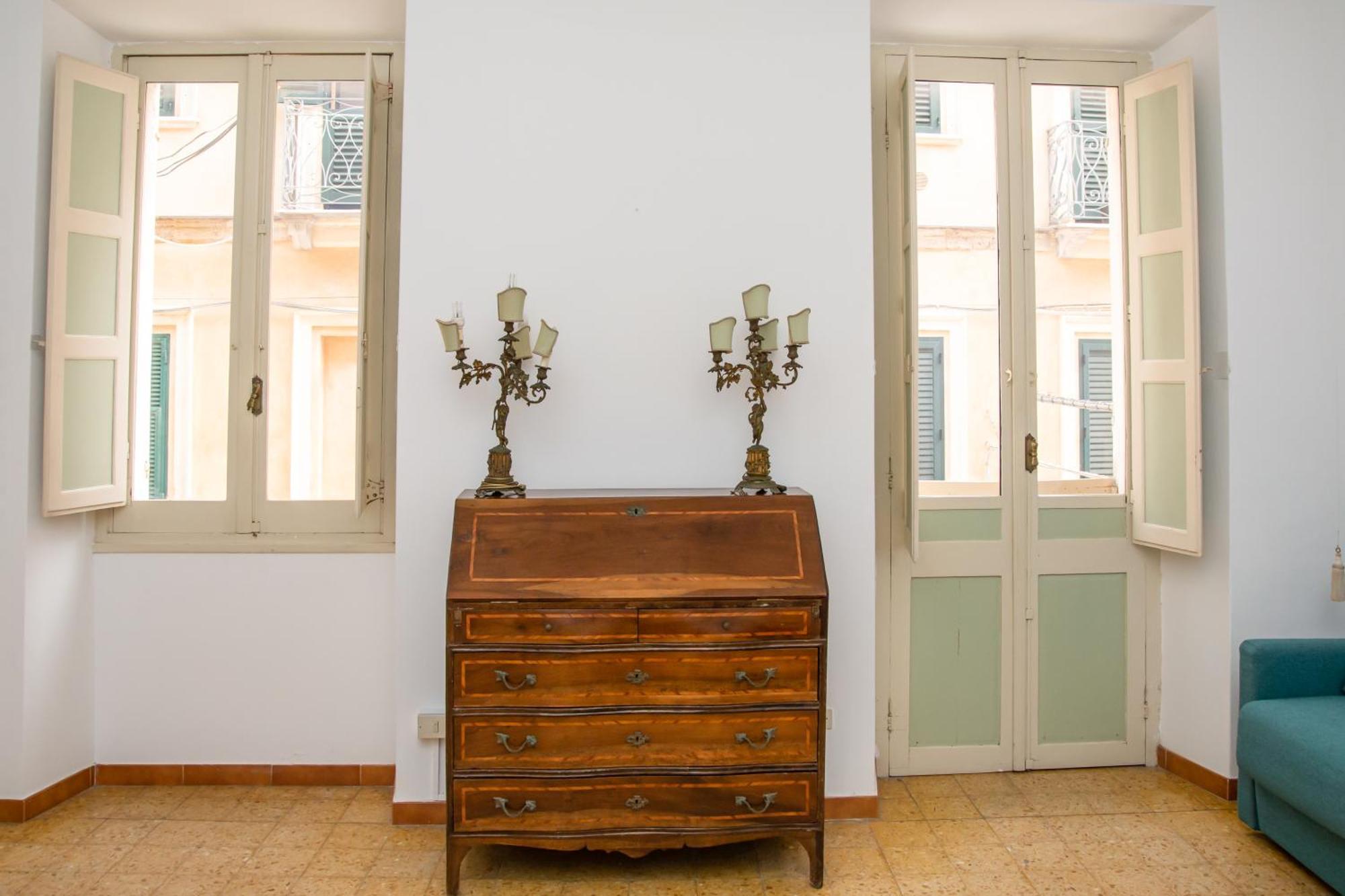 Honore De Balzac Alghero Bagian luar foto