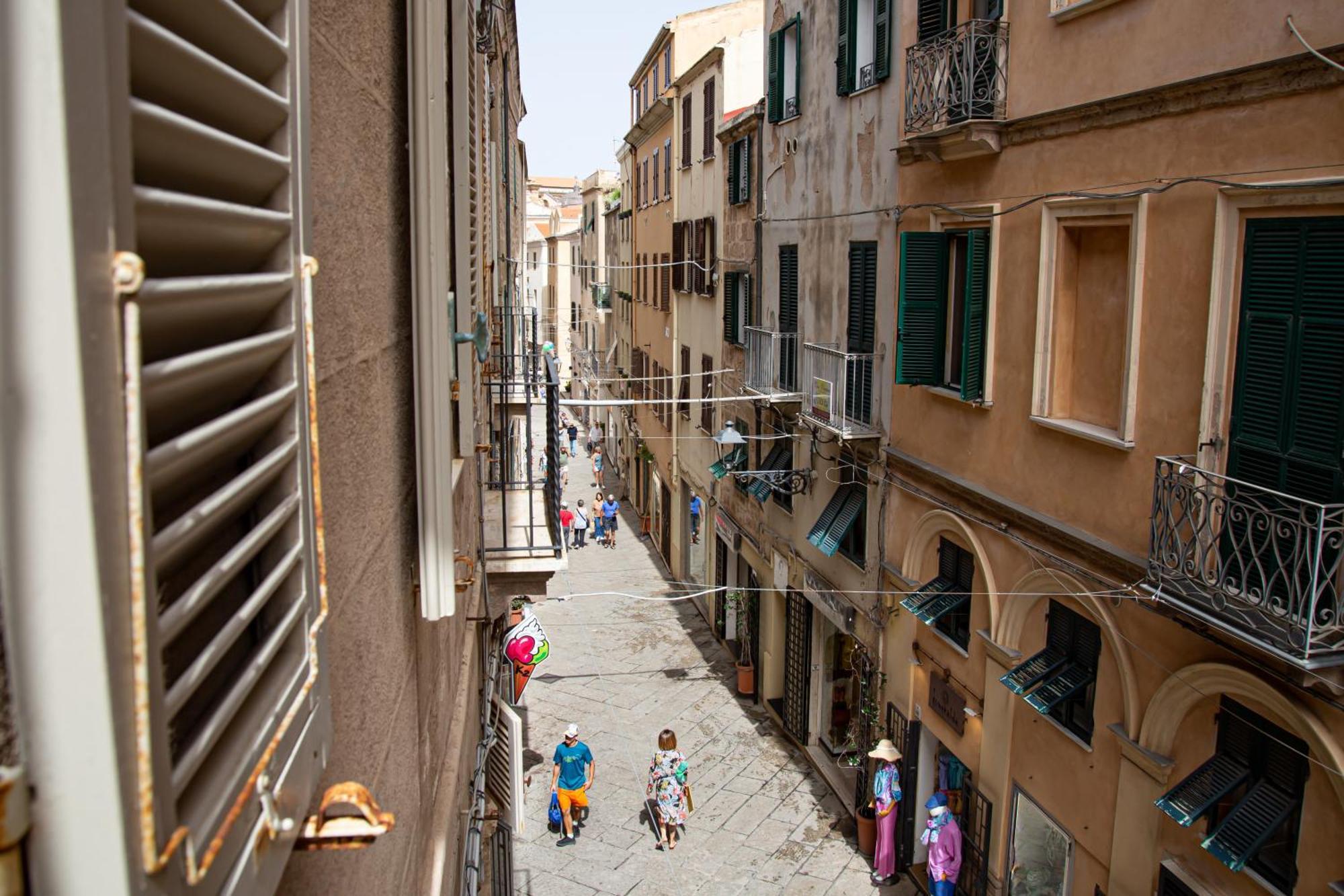 Honore De Balzac Alghero Bagian luar foto